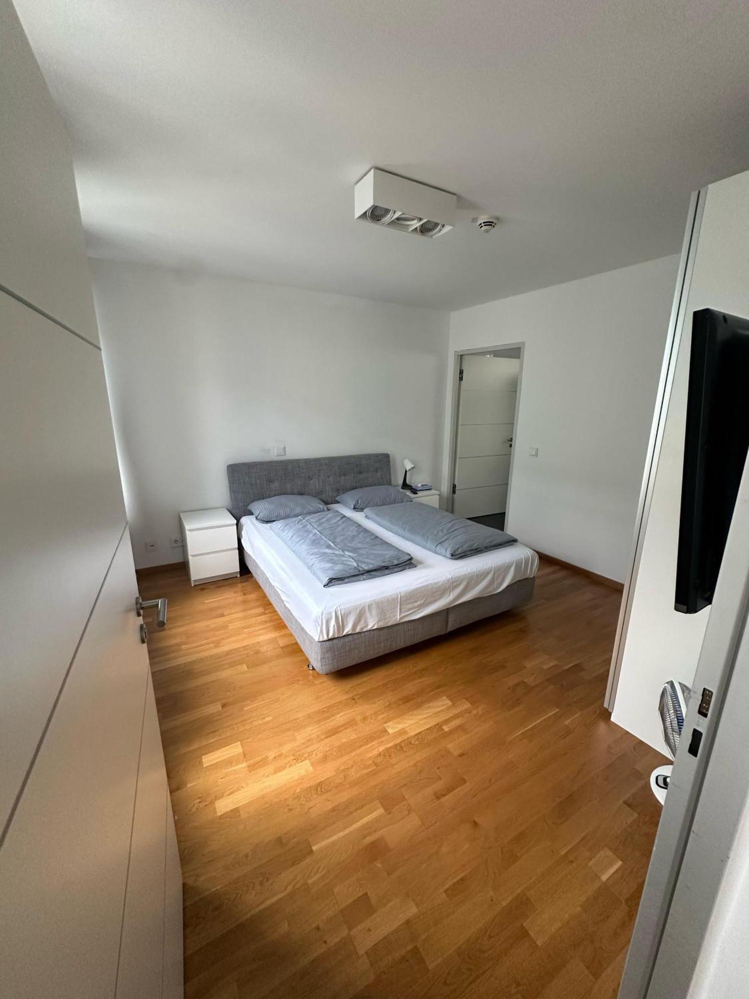 Al Nafurah Apartments München Buitenkant foto