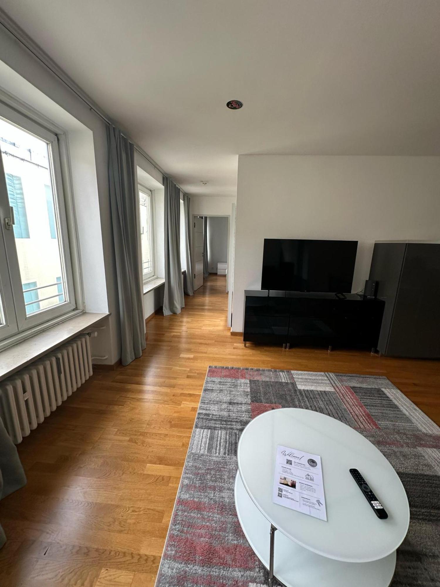 Al Nafurah Apartments München Buitenkant foto