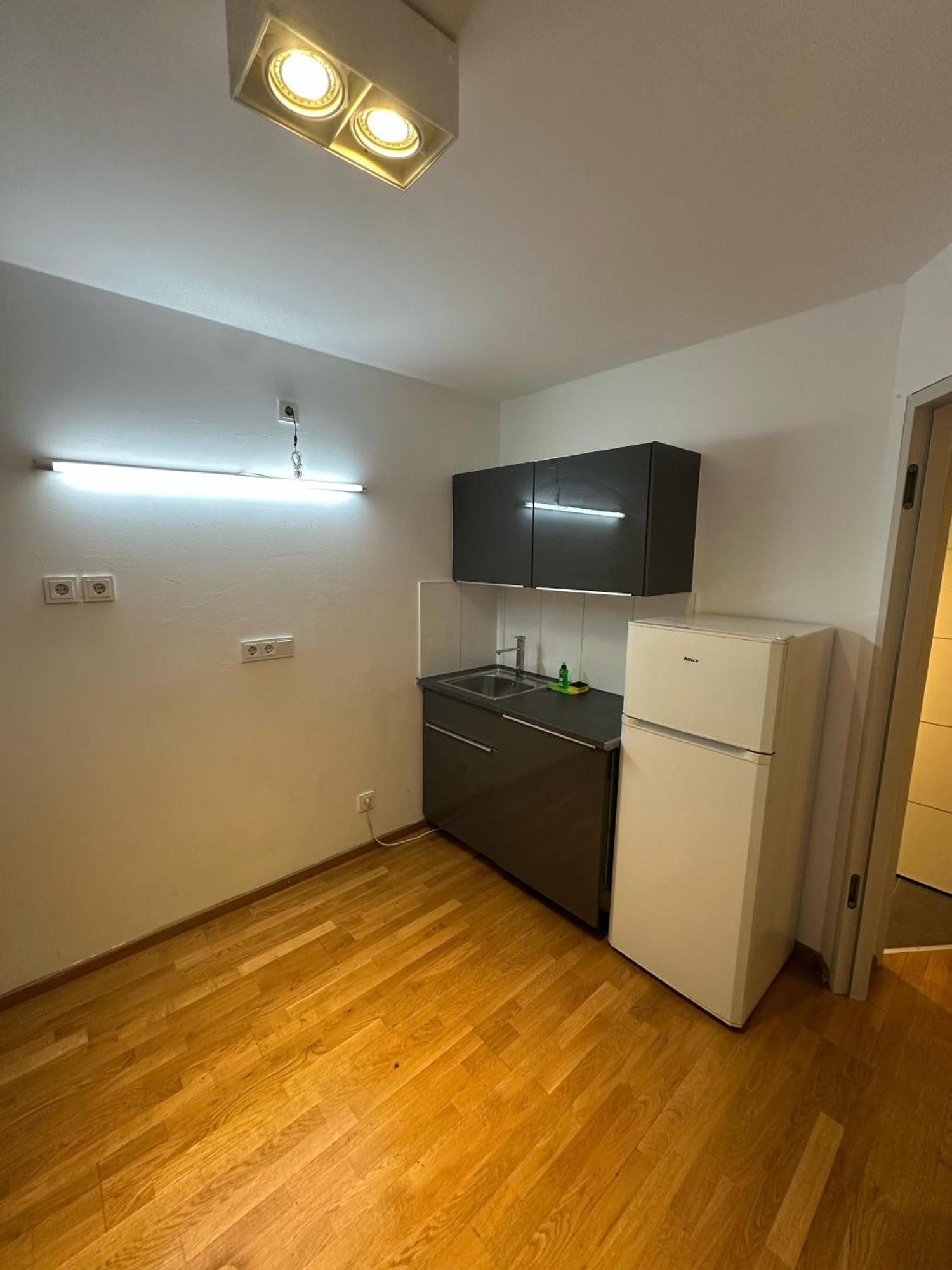 Al Nafurah Apartments München Buitenkant foto