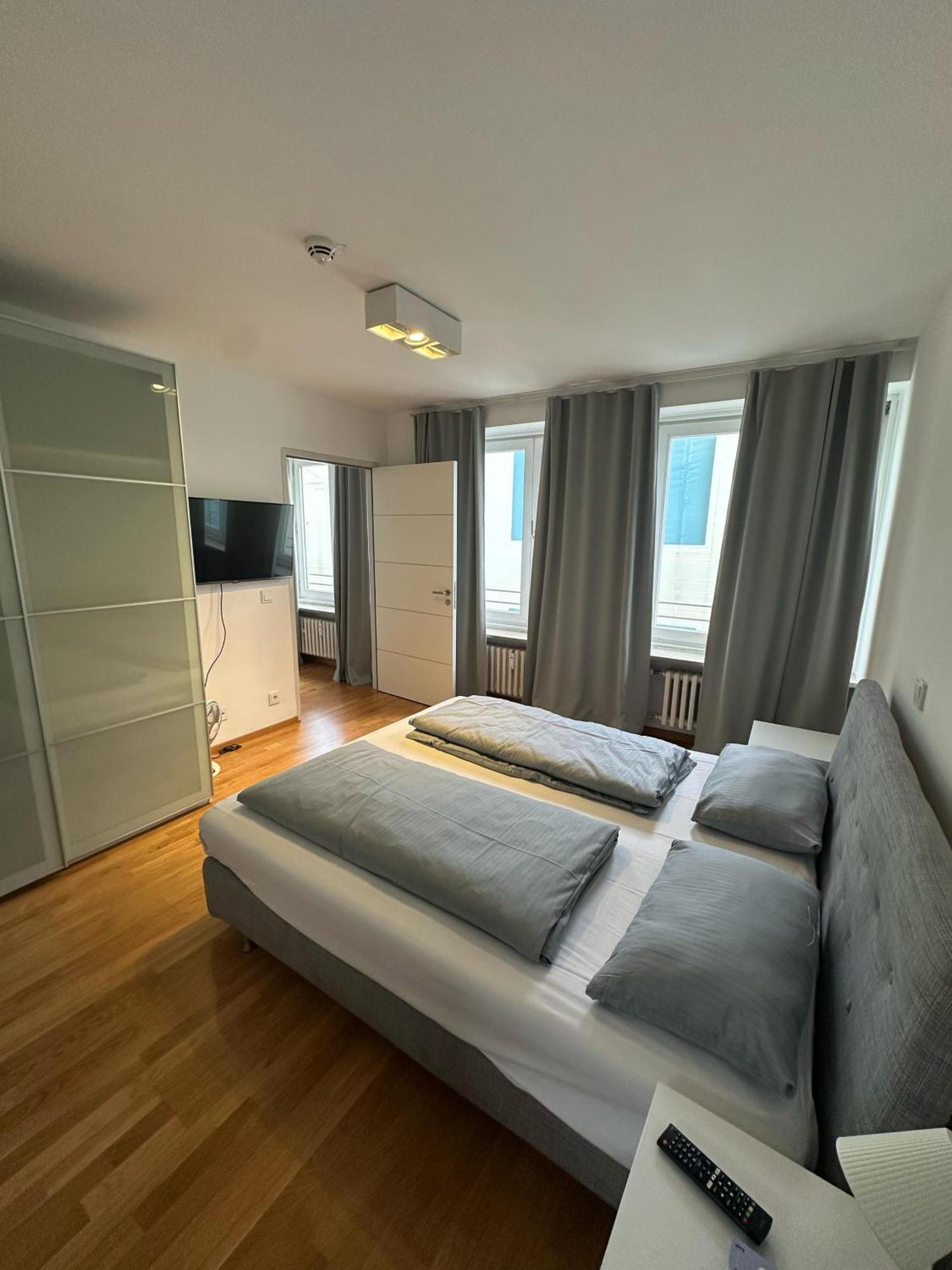 Al Nafurah Apartments München Buitenkant foto