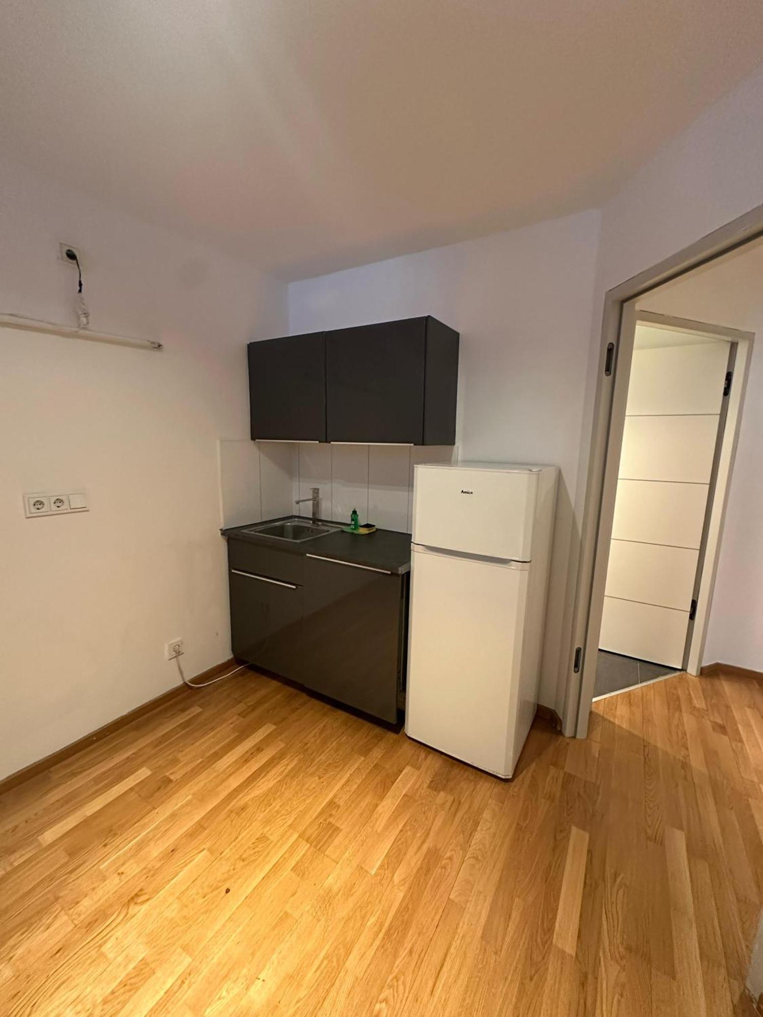 Al Nafurah Apartments München Buitenkant foto