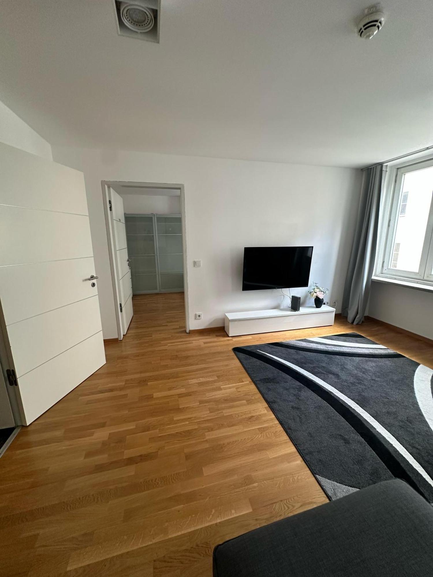 Al Nafurah Apartments München Buitenkant foto