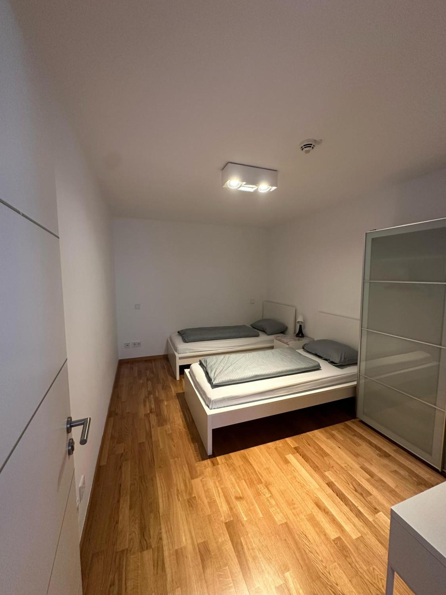 Al Nafurah Apartments München Buitenkant foto