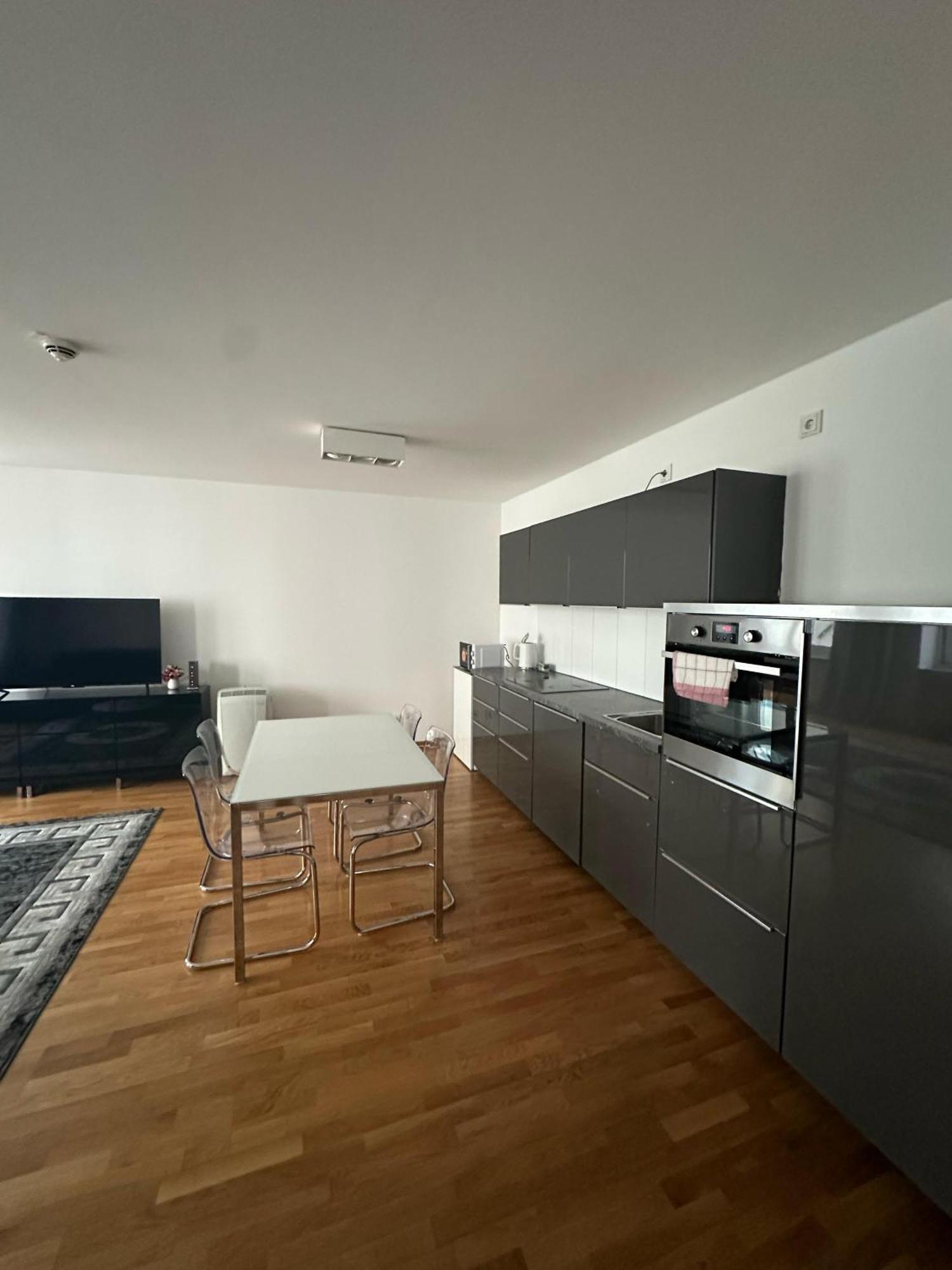 Al Nafurah Apartments München Buitenkant foto