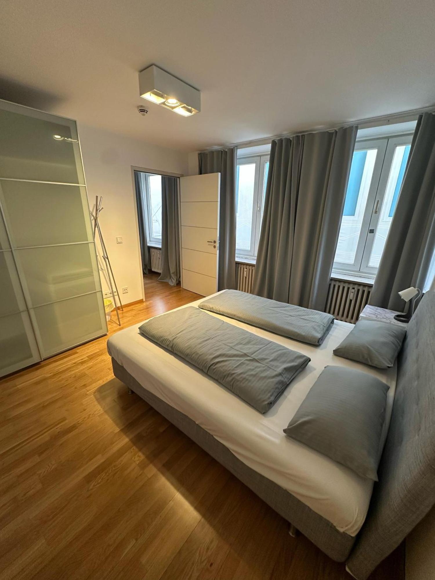 Al Nafurah Apartments München Buitenkant foto