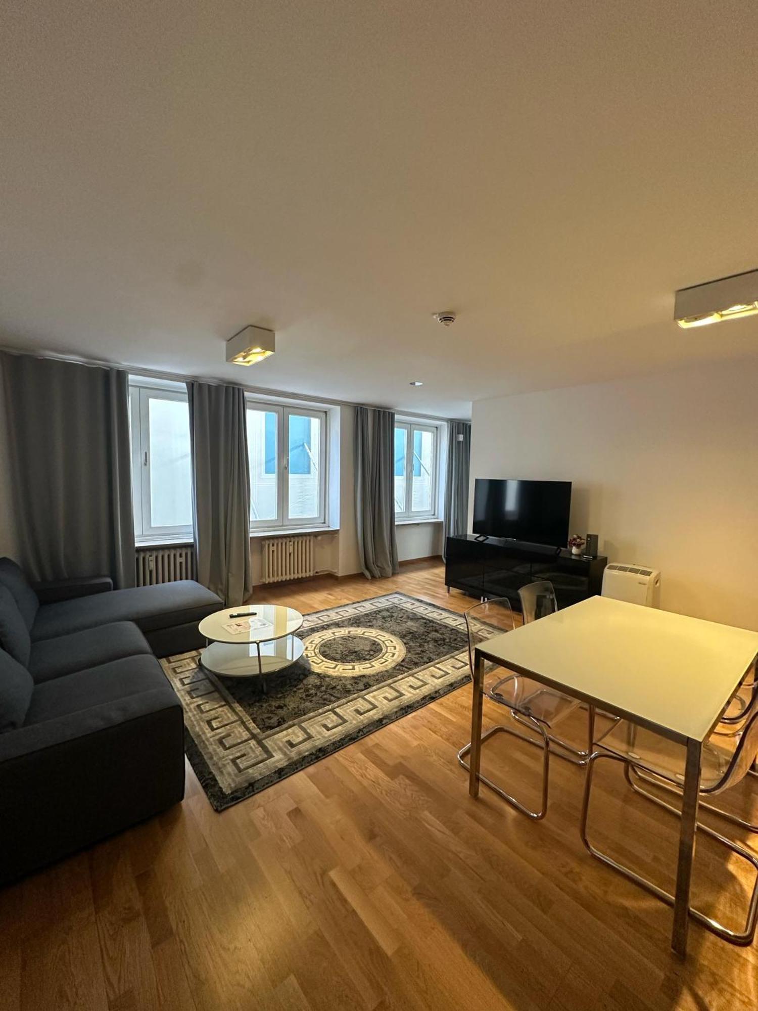 Al Nafurah Apartments München Buitenkant foto