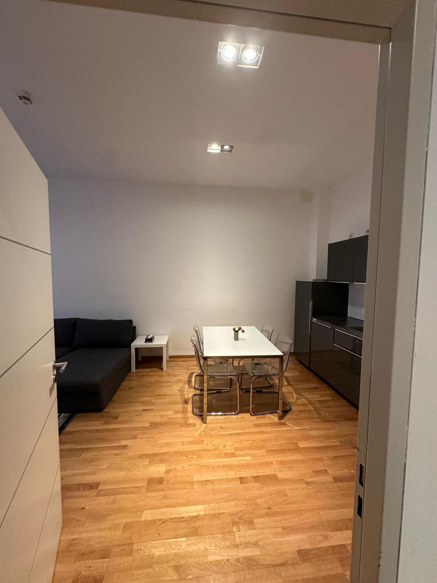Al Nafurah Apartments München Buitenkant foto